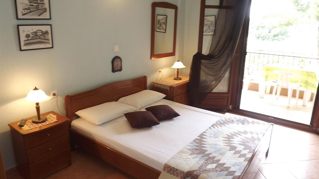 Pefka Studios & Apartments Βουρβουρού Εξωτερικό φωτογραφία
